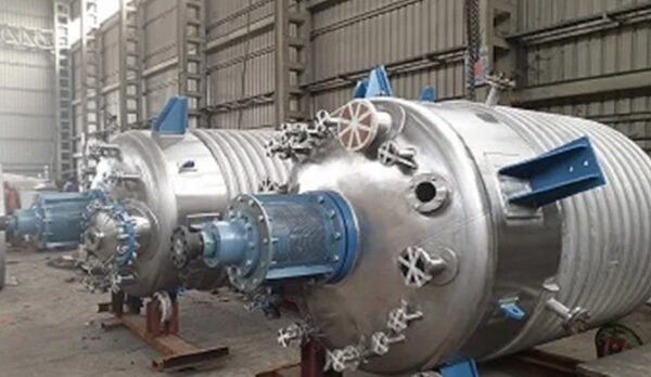 Reactor Failures in Hot Caustic Service